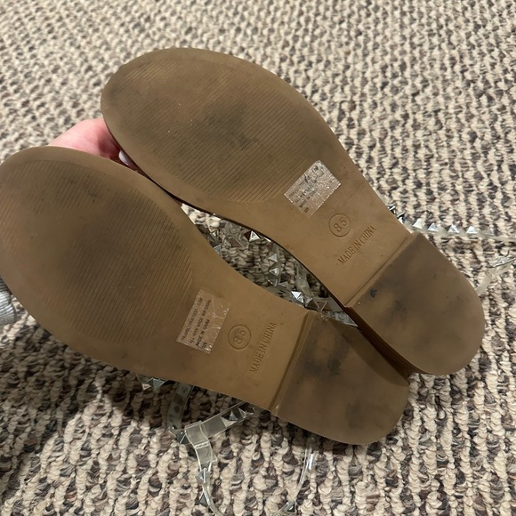 Steve Madden travel sandals in clear - Picture 2 of 4